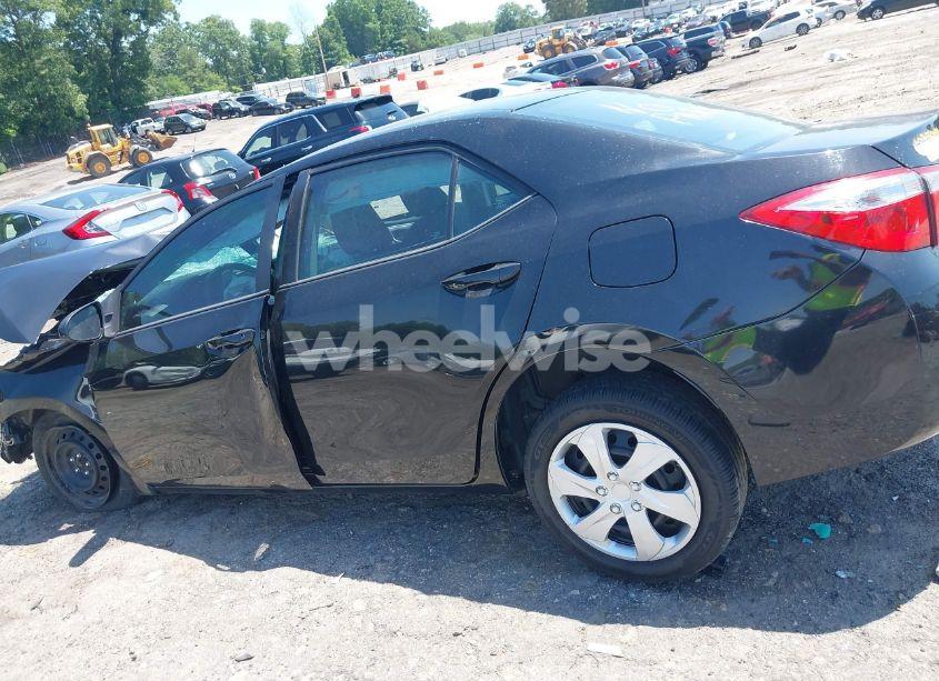 Photo 13 of 2015 Toyota Corolla LE (VIN 2T1BURHE8FC443240)