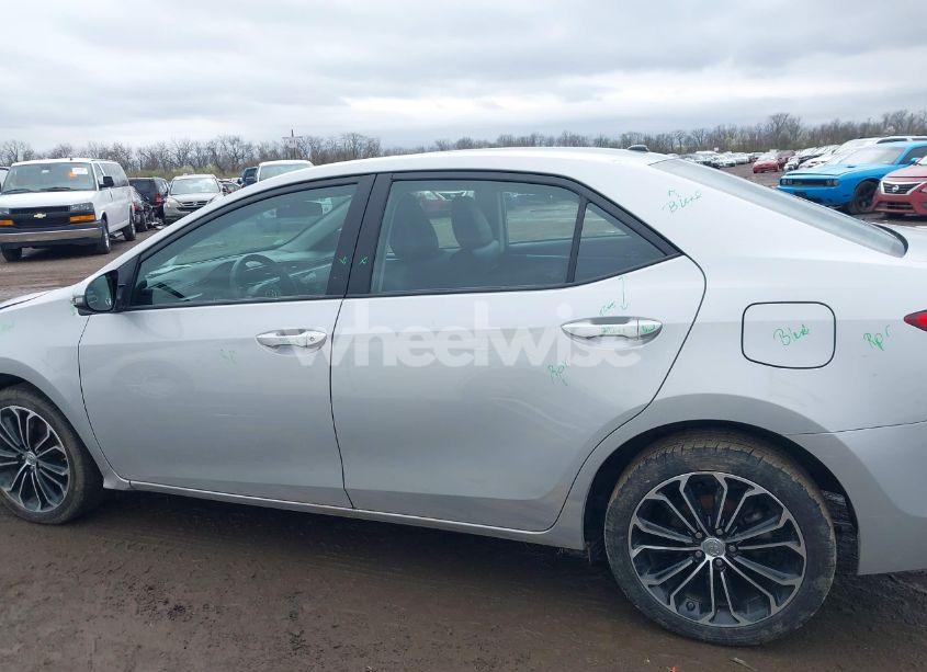 Photo 14 of 2015 Toyota Corolla S PREMIUM (VIN 2T1BURHE8FC445179)