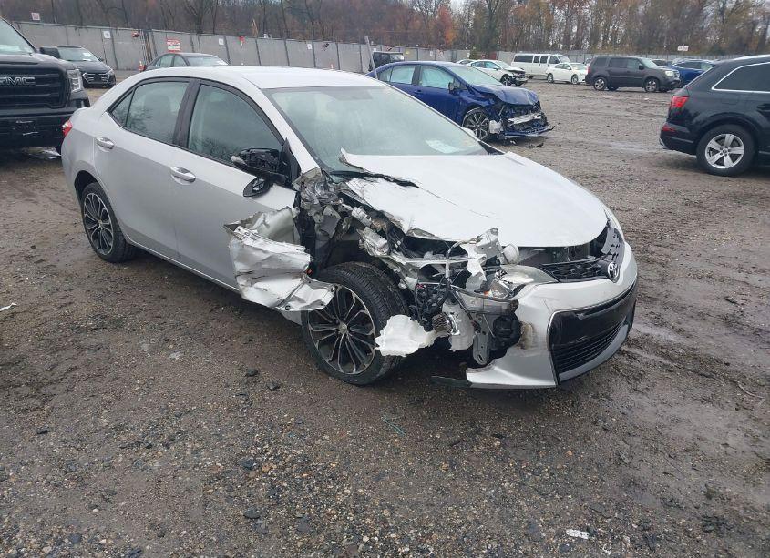 2015 Toyota Corolla S PLUS (VIN 2T1BURHE8FC452939) main photo