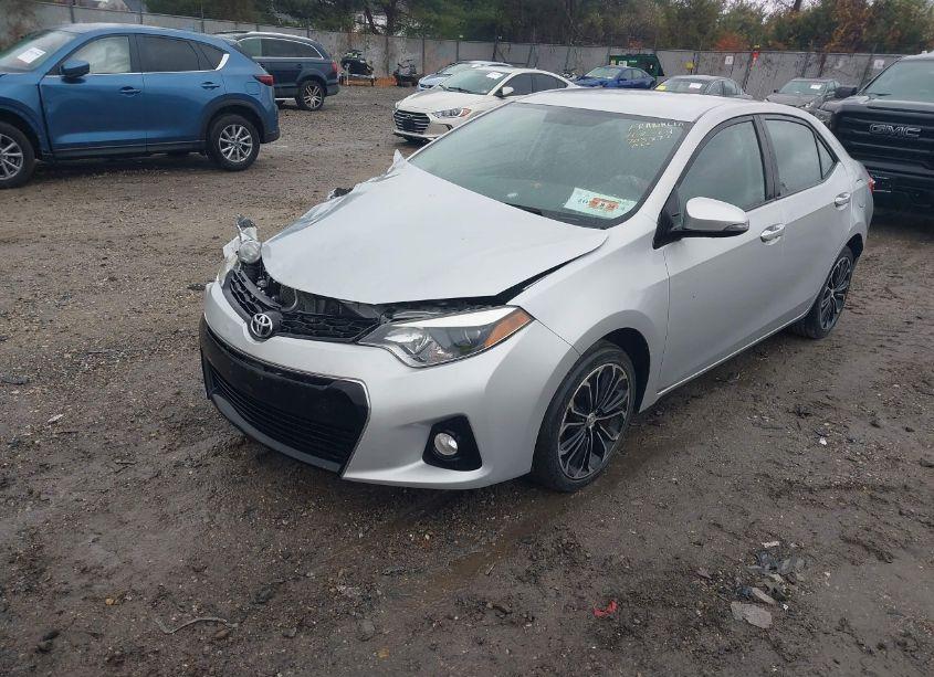 Photo 2 of 2015 Toyota Corolla S PLUS (VIN 2T1BURHE8FC452939)