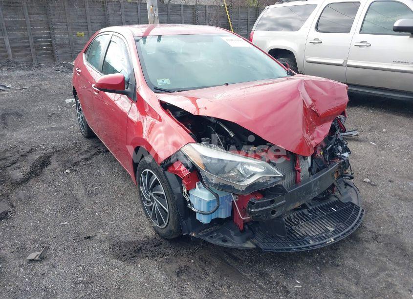 2015 Toyota Corolla LE (VIN 2T1BURHE8FC456313) main photo