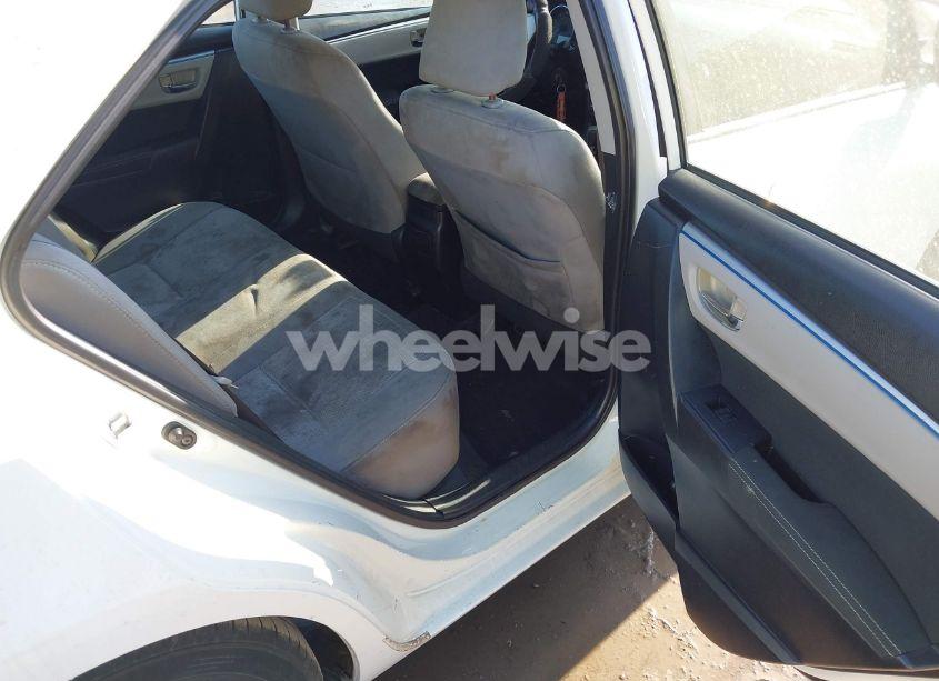 Photo 8 of 2015 Toyota Corolla LE (VIN 2T1BURHE8FC460474)