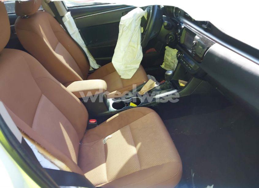 Photo 5 of 2015 Toyota Corolla LE (VIN 2T1BURHE8FC472883)