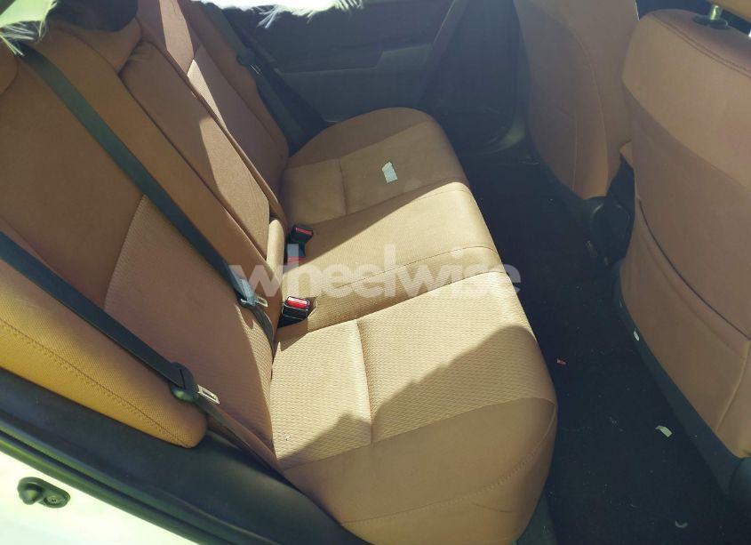 Photo 8 of 2015 Toyota Corolla LE (VIN 2T1BURHE8FC472883)