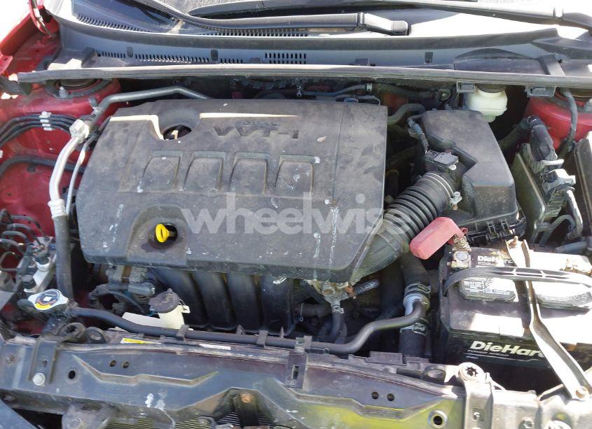 Photo 10 of 2015 Toyota Corolla LE (VIN 2T1BURHE8FC477713)