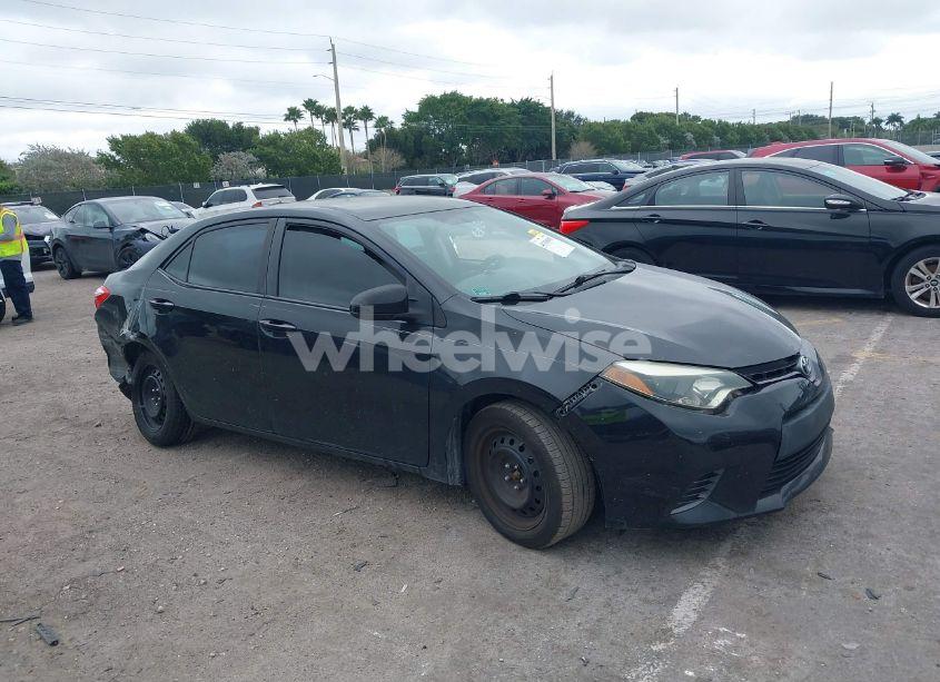 2016 Toyota Corolla LE (VIN 2T1BURHE8GC488308) main photo