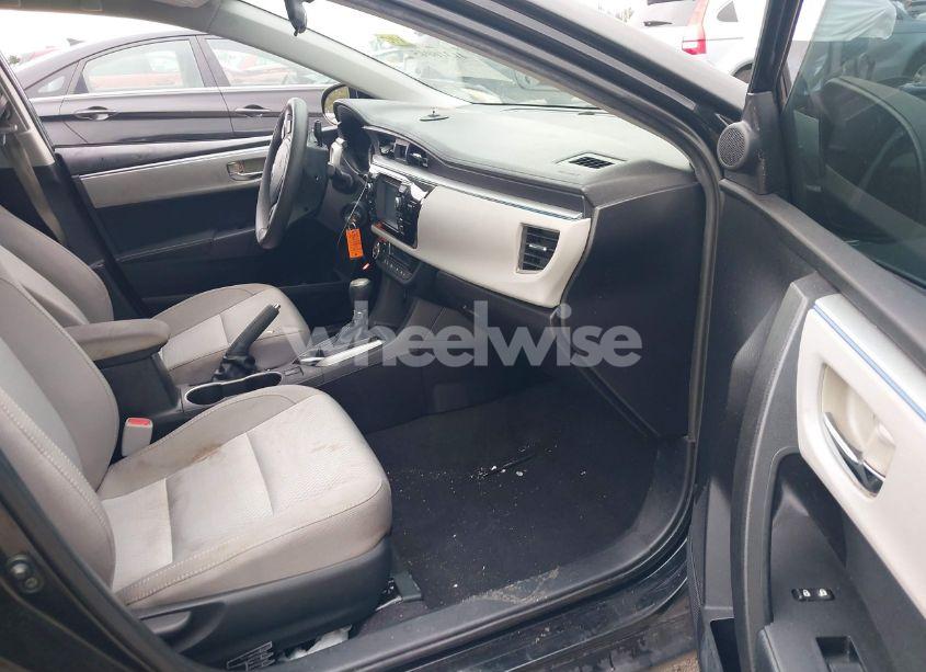 Photo 5 of 2016 Toyota Corolla LE (VIN 2T1BURHE8GC488308)