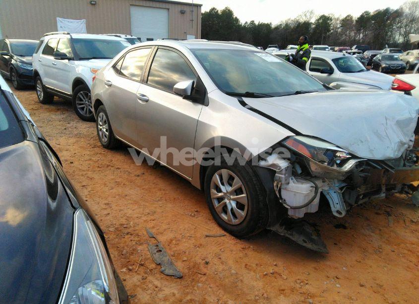 2016 Toyota Corolla L (VIN 2T1BURHE8GC493301) main photo