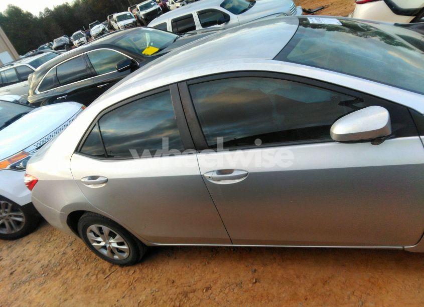 Photo 14 of 2016 Toyota Corolla L (VIN 2T1BURHE8GC493301)