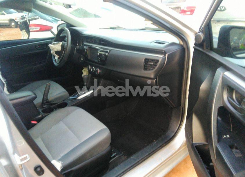 Photo 5 of 2016 Toyota Corolla L (VIN 2T1BURHE8GC493301)