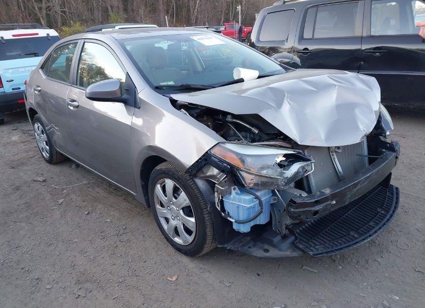 2016 Toyota Corolla LE (VIN 2T1BURHE8GC495565) main photo