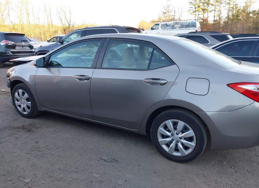 Photo 14 of 2016 Toyota Corolla LE (VIN 2T1BURHE8GC495565)