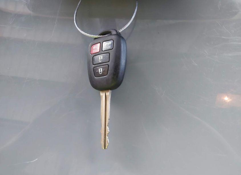 Photo 11 of 2016 Toyota Corolla LE (VIN 2T1BURHE8GC499874)