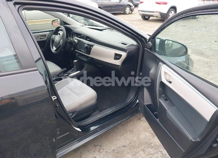 Photo 5 of 2016 Toyota Corolla LE (VIN 2T1BURHE8GC514194)