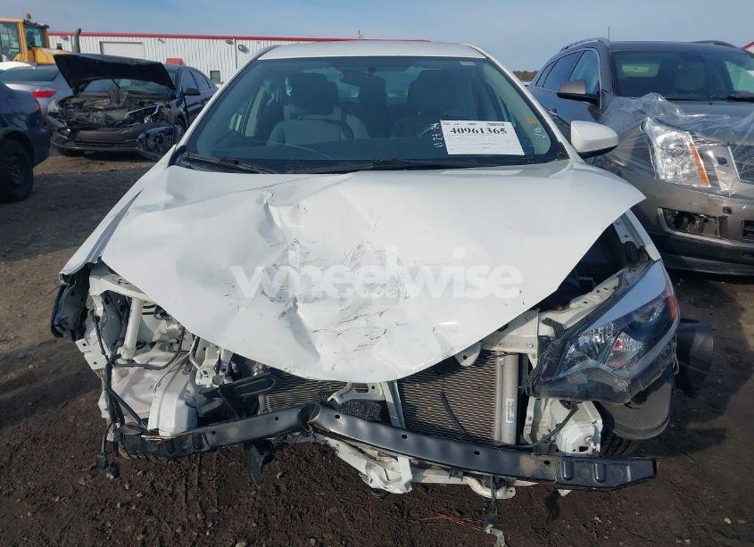 Photo 13 of 2016 Toyota Corolla L (VIN 2T1BURHE8GC522764)