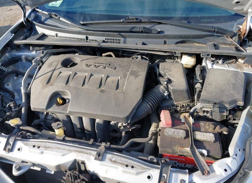 Photo 10 of 2016 Toyota Corolla LE (VIN 2T1BURHE8GC526734)