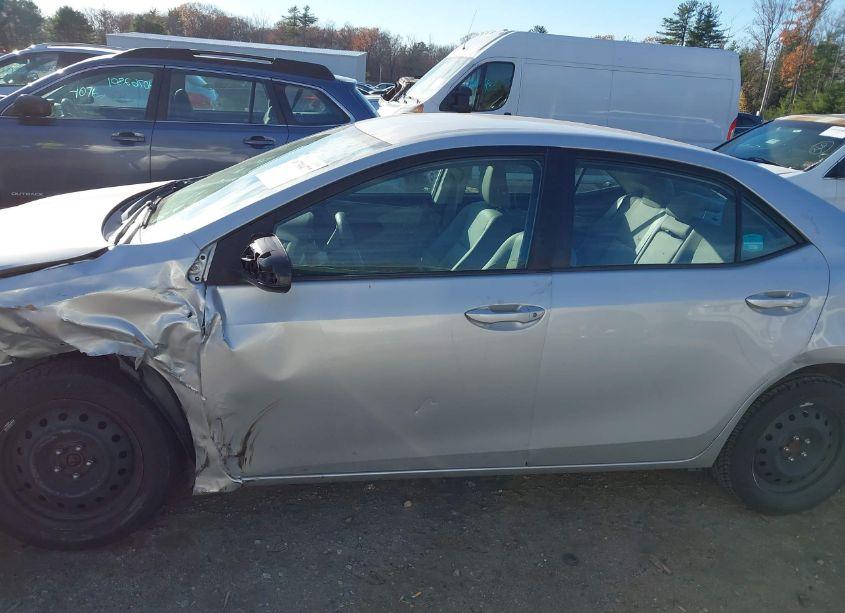 Photo 14 of 2016 Toyota Corolla LE (VIN 2T1BURHE8GC526734)