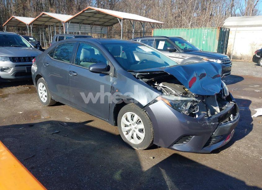 2016 Toyota Corolla LE (VIN 2T1BURHE8GC532260) main photo