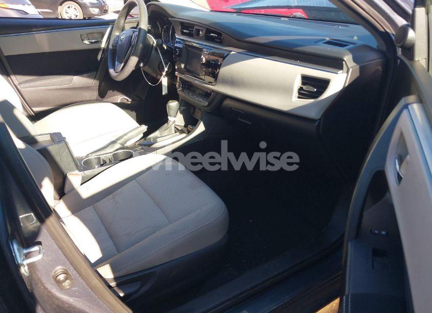 Photo 5 of 2016 Toyota Corolla LE (VIN 2T1BURHE8GC532260)