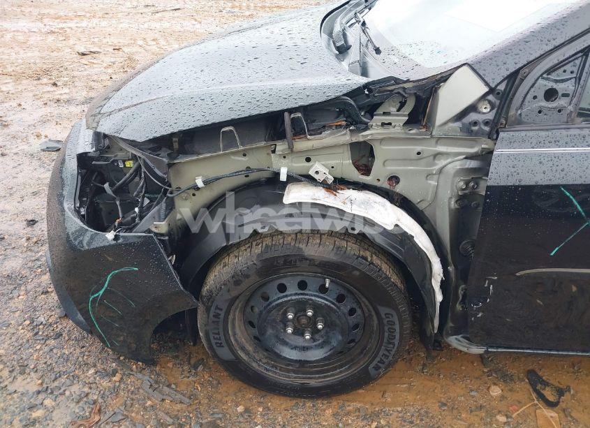 Photo 18 of 2016 Toyota Corolla LE (VIN 2T1BURHE8GC627322)