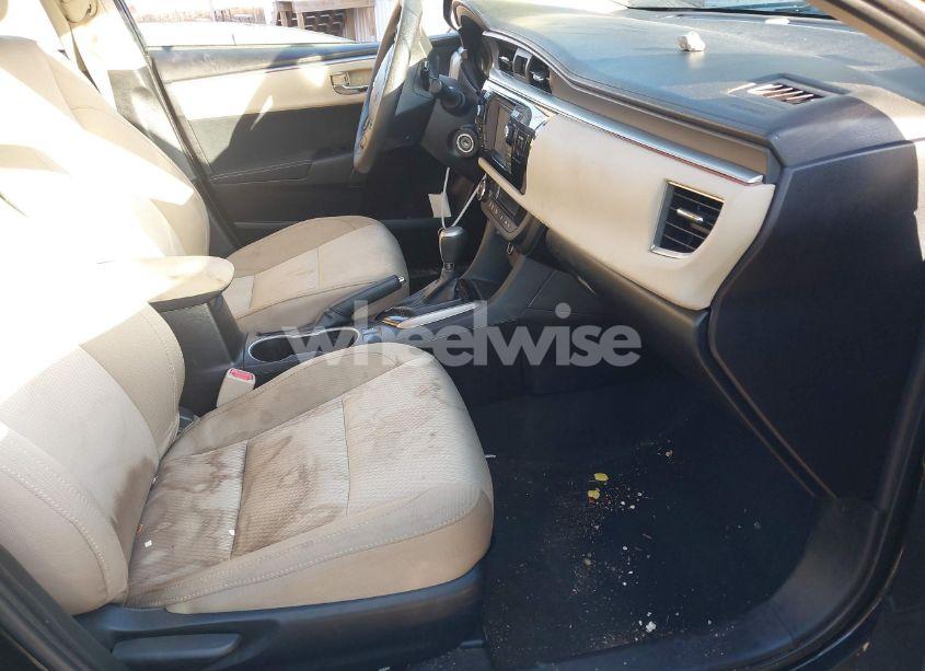 Photo 5 of 2016 Toyota Corolla LE (VIN 2T1BURHE8GC661602)