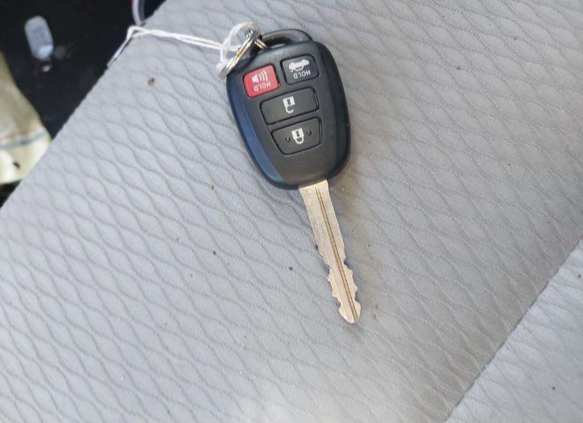 Photo 11 of 2016 Toyota Corolla LE (VIN 2T1BURHE8GC666881)