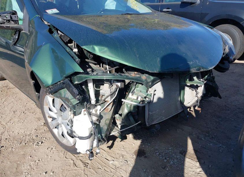 Photo 6 of 2016 Toyota Corolla LE (VIN 2T1BURHE8GC666881)