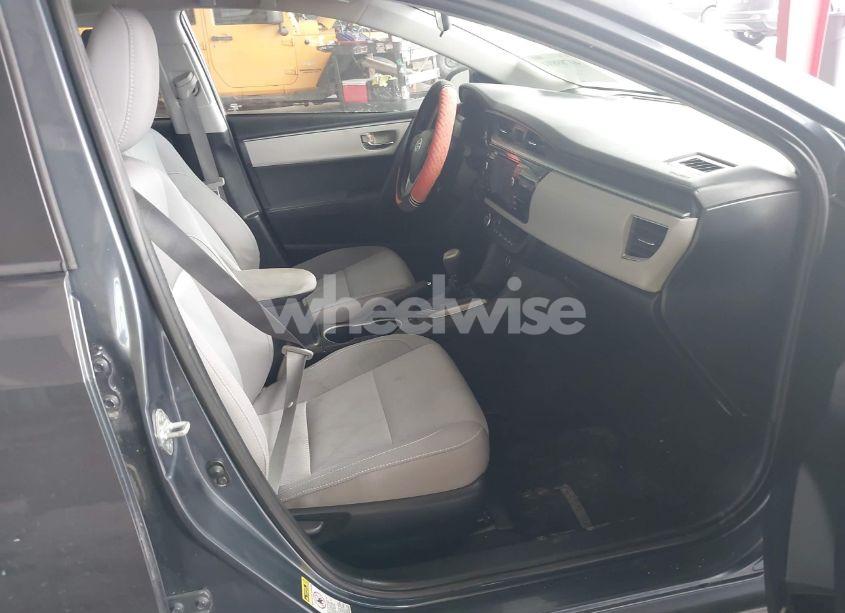 Photo 5 of 2016 Toyota Corolla LE (VIN 2T1BURHE8GC678710)