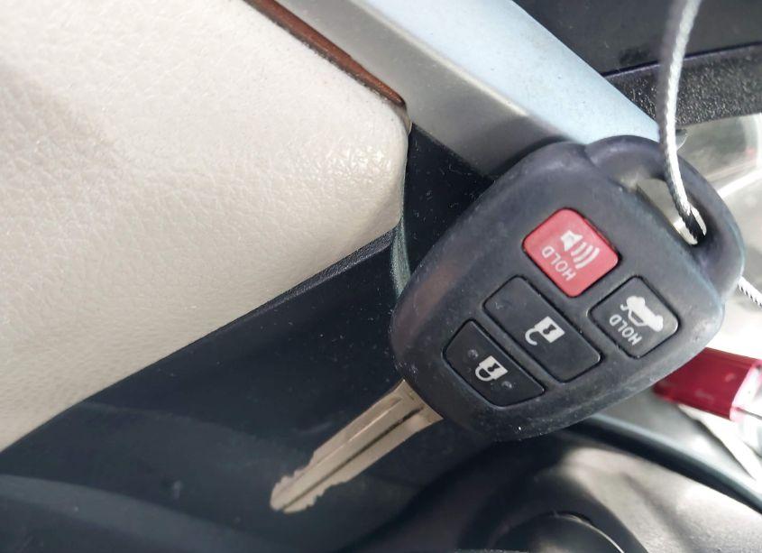 Photo 11 of 2016 Toyota Corolla LE (VIN 2T1BURHE8GC682207)