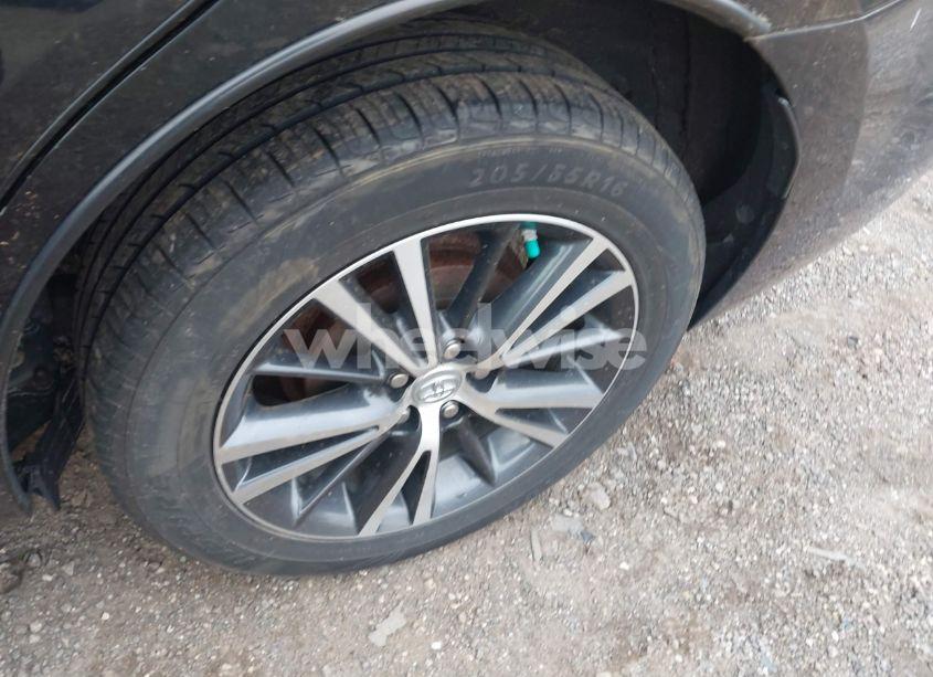 Photo 12 of 2016 Toyota Corolla LE PLUS (VIN 2T1BURHE8GC687116)