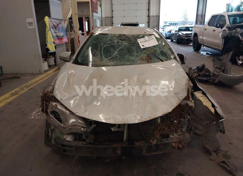 Photo 13 of 2016 Toyota Corolla LE (VIN 2T1BURHE8GC707722)