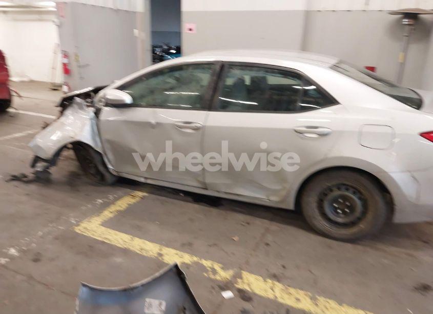 Photo 15 of 2016 Toyota Corolla LE (VIN 2T1BURHE8GC707722)