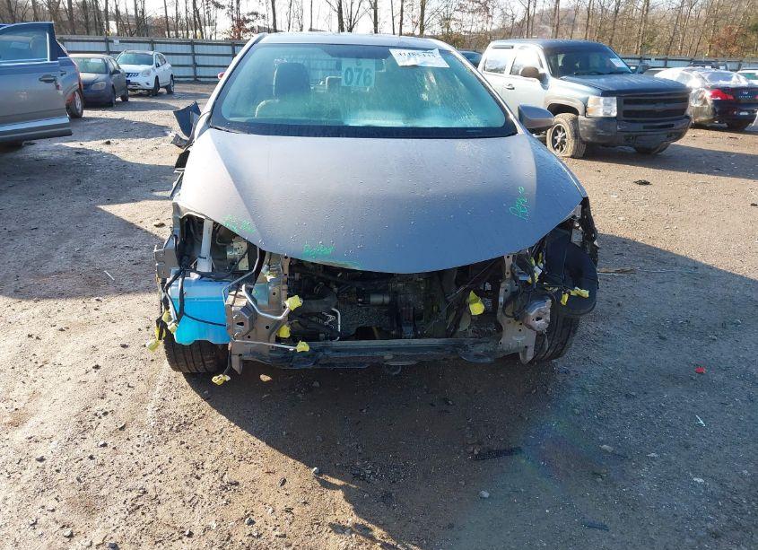 Photo 6 of 2016 Toyota Corolla LE PLUS (VIN 2T1BURHE8GC721491)