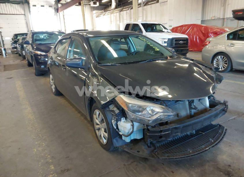 2016 Toyota Corolla LE (VIN 2T1BURHE8GC725332) main photo