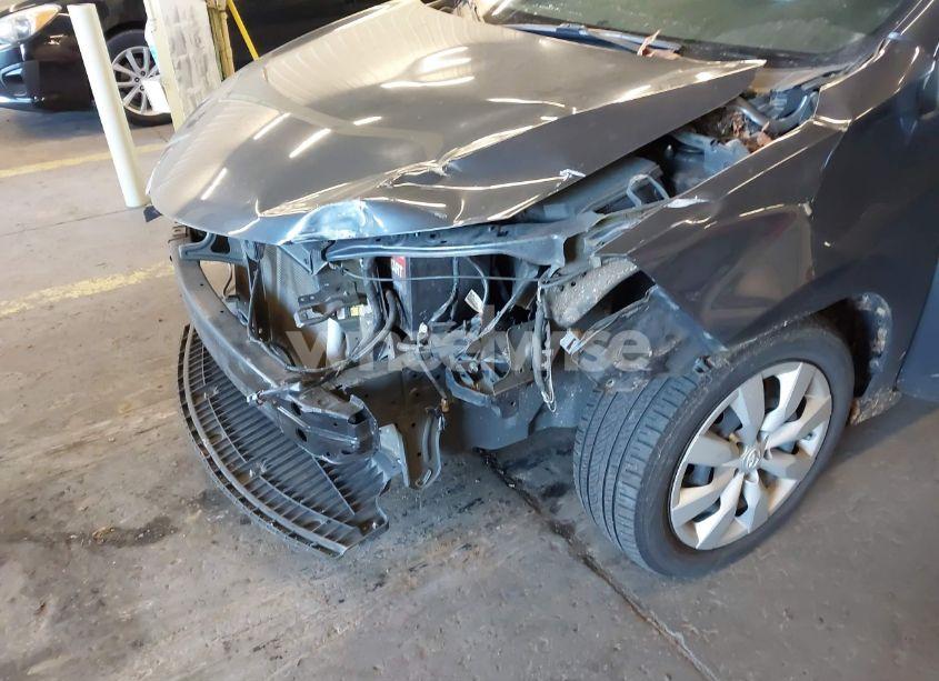 Photo 18 of 2016 Toyota Corolla LE (VIN 2T1BURHE8GC725332)