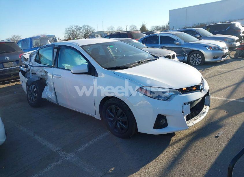 2016 Toyota Corolla LE (VIN 2T1BURHE8GC732961) main photo
