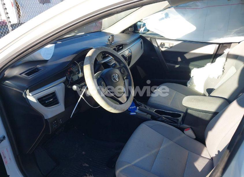 Photo 5 of 2016 Toyota Corolla LE (VIN 2T1BURHE8GC732961)