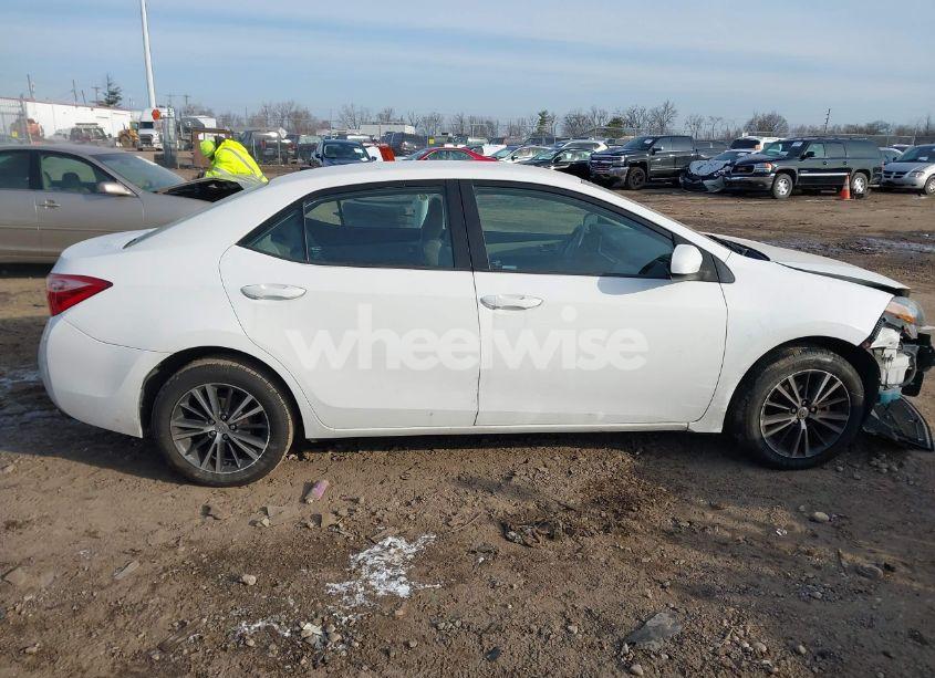 Photo 13 of 2017 Toyota Corolla L/LE/XLE/SE/XSE (VIN 2T1BURHE8HC750359)