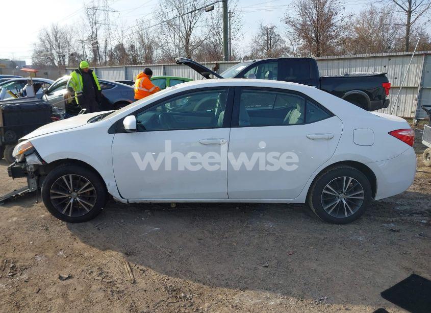 Photo 14 of 2017 Toyota Corolla L/LE/XLE/SE/XSE (VIN 2T1BURHE8HC750359)