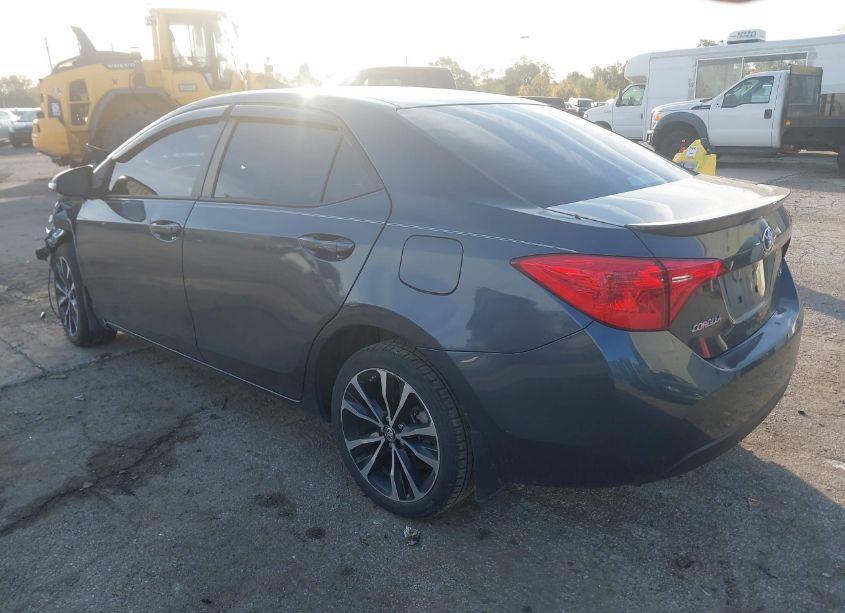 Photo 3 of 2017 Toyota Corolla SE (VIN 2T1BURHE8HC751463)
