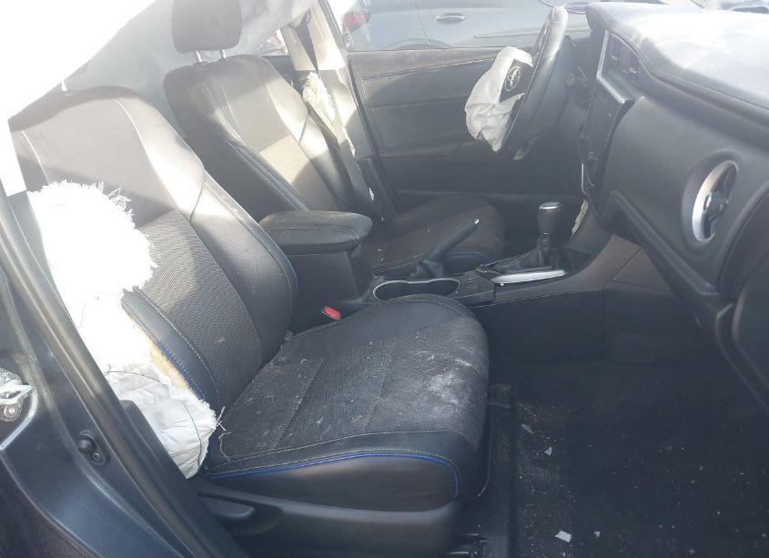 Photo 5 of 2017 Toyota Corolla SE (VIN 2T1BURHE8HC751463)