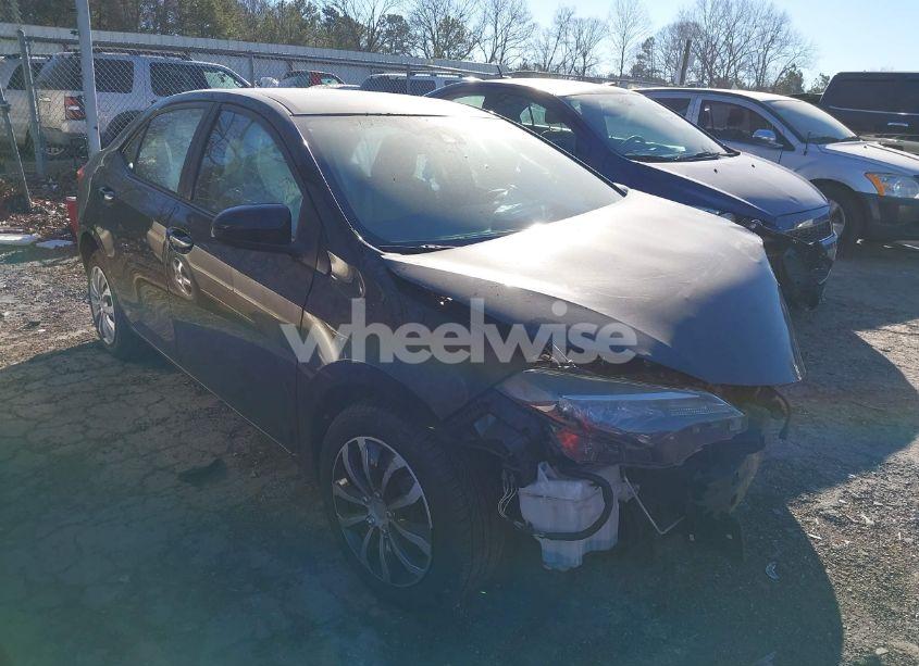 2017 Toyota Corolla LE (VIN 2T1BURHE8HC752998) main photo