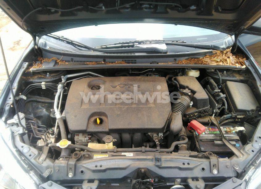 Photo 10 of 2017 Toyota Corolla LE (VIN 2T1BURHE8HC754590)