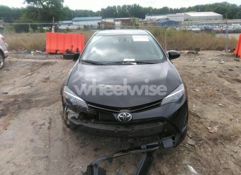 Photo 12 of 2017 Toyota Corolla LE (VIN 2T1BURHE8HC754590)