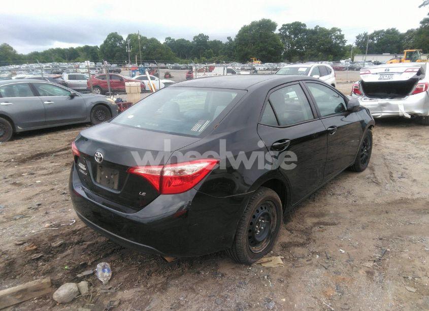 Photo 4 of 2017 Toyota Corolla LE (VIN 2T1BURHE8HC754590)