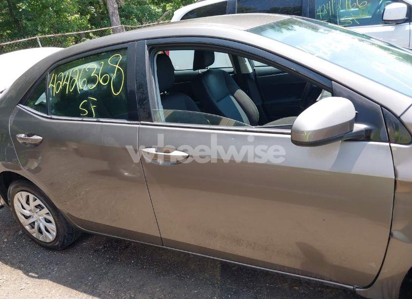 Photo 14 of 2017 Toyota Corolla LE (VIN 2T1BURHE8HC759644)