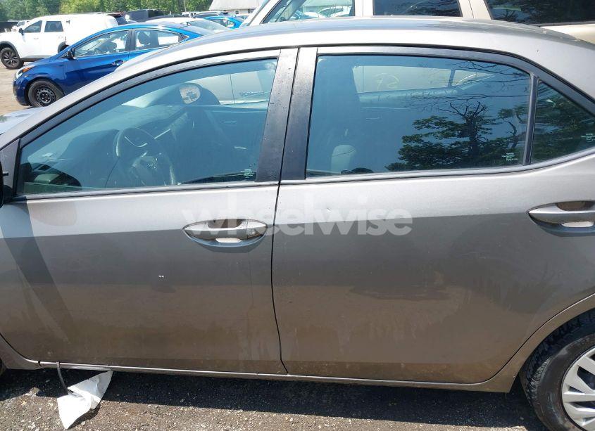 Photo 15 of 2017 Toyota Corolla LE (VIN 2T1BURHE8HC759644)