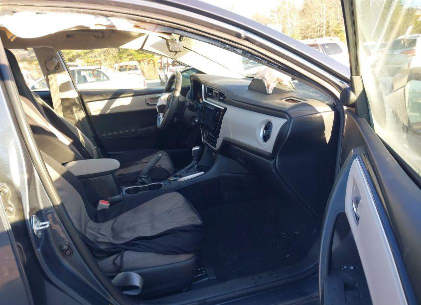 Photo 5 of 2017 Toyota Corolla LE (VIN 2T1BURHE8HC773348)