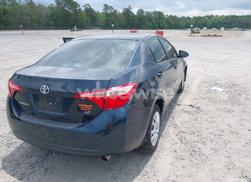 Photo 4 of 2017 Toyota Corolla LE (VIN 2T1BURHE8HC780137)