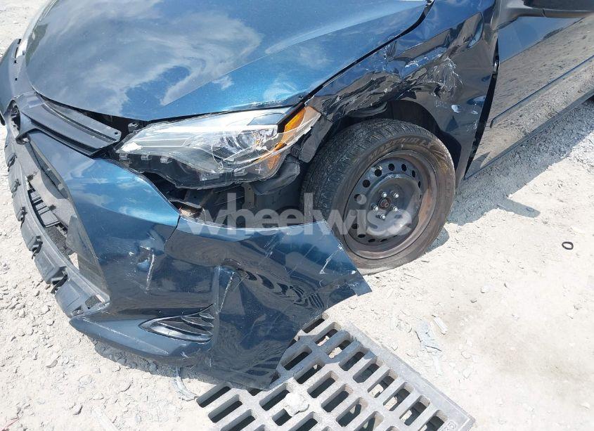 Photo 6 of 2017 Toyota Corolla LE (VIN 2T1BURHE8HC780137)